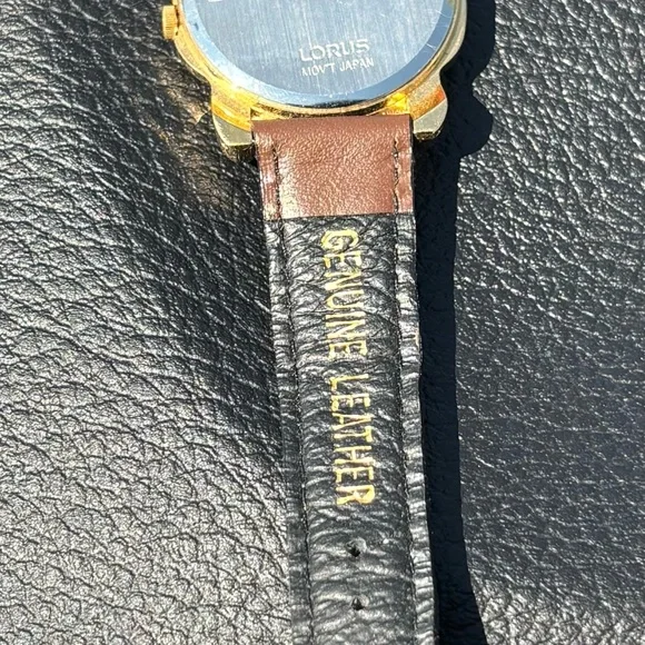 Vintage LORUS Seiko Disney Goofy 32mm Quartz Watch Gold Case Tan Leather RZK368